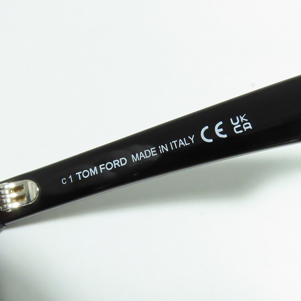 実際に弊社で買取させて頂いたTOM FORD/トムフォード Kevyn サングラス/アイウェア TF1099の画像 5枚目