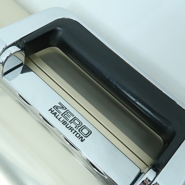 実際に弊社で買取させて頂いたZERO HALLIBURTON/ゼロハリバートン ダイヤル式 アタッシュケースの画像 6枚目
