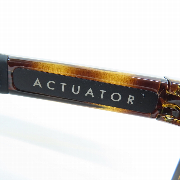 実際に弊社で買取させて頂いたOAKLEY/オークリー ACTUATOR A/アクチュエーター 偏光サングラス/アイウェア OO9250A-0457の画像 4枚目