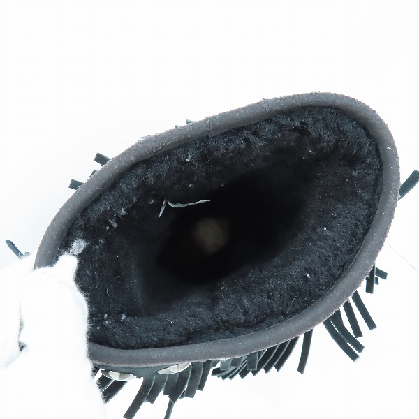 実際に弊社で買取させて頂いた【観賞用】UGG × JIMMY CHOO/ アグ ジミーチュウ ムートンブーツ スタースタッズ 3045 W/24の画像 4枚目