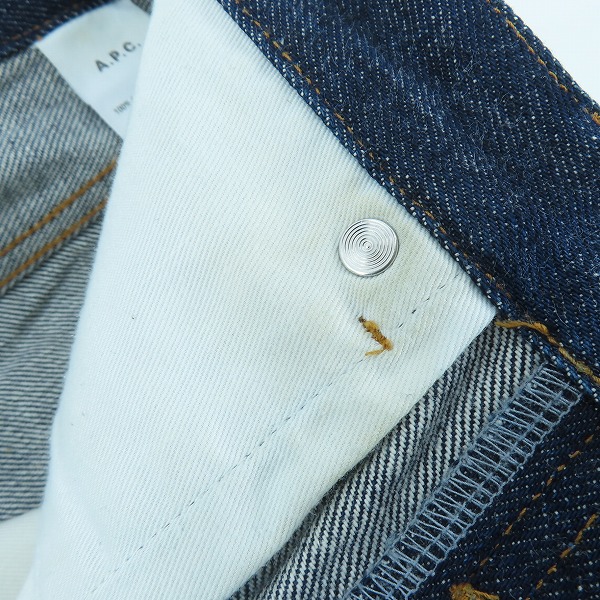 実際に弊社で買取させて頂いたA.P.C./アーペーセー APC PETIT STANDARD ストレート スキニー デニムパンツ/29の画像 6枚目