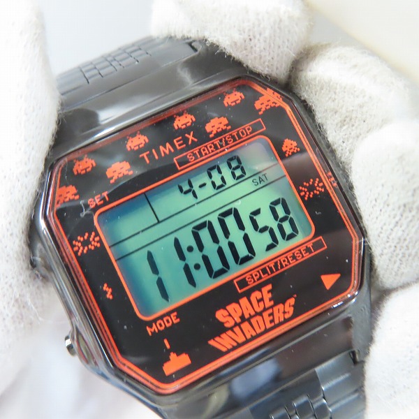 実際に弊社で買取させて頂いた(4)TIMEX/タイメックス スペースインベーダー  腕時計 TW2V30200の画像 5枚目