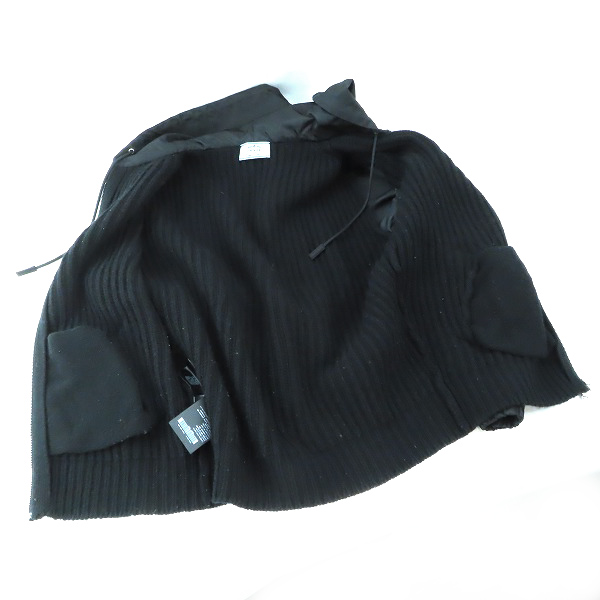 実際に弊社で買取させて頂いた【JPタグ】PRADA/プラダ Re-Nylon 三角ロゴプレート カシミアウール切替 ジップアップパーカー P25L34 S222 109R/36の画像 2枚目