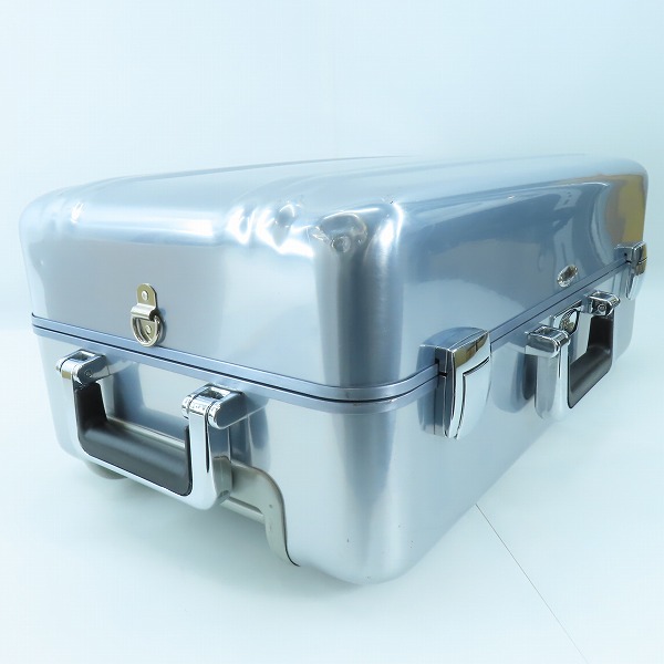 実際に弊社で買取させて頂いたZERO HALLIBURTON/ゼロハリバートン ダイヤルロック式 2輪 キャリーバッグ/スーツケースの画像 2枚目