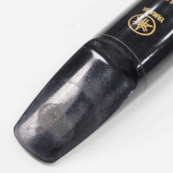 実際に弊社で買取させて頂いたYAMAHA/ヤマハ 4C アルトサックス用 マウスピース リガチャー・キャップ付きの画像 3枚目