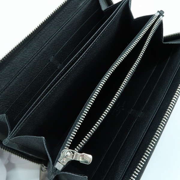 実際に弊社で買取させて頂いたLOUIS VUITTON/ルイヴィトン エピ ラウンドファスナー/ジップ ジッピーウォレット M61857の画像 3枚目