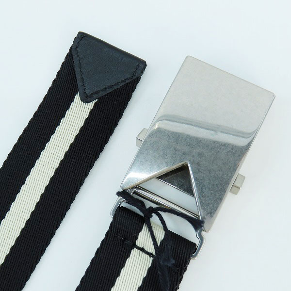 実際に弊社で買取させて頂いた【未使用】BOTTEGA VENETA/ボッテガヴェネタ リボンストラップ ボーダー ライン ベルト 629663 VBWJ1 1221の画像 2枚目