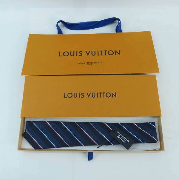 実際に弊社で買取させて頂いた【未使用】LOUIS VUITTON/ルイヴィトン クラヴァット モノグラム ストライプ シルク ネクタイ M70956の画像 6枚目