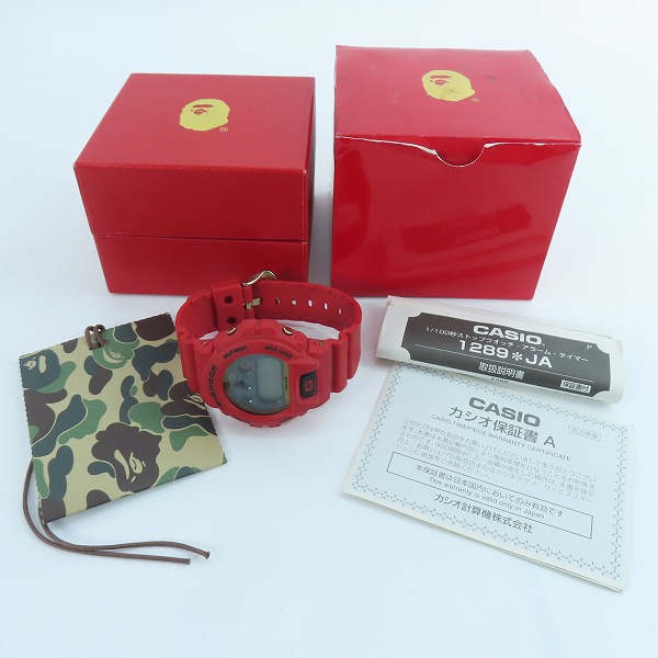 実際に弊社で買取させて頂いたG-SHOCK×A BATHING APE/Gショック×エイプ コラボ/2000本限定 三つ目/赤 DW-6900【動作未確認】の画像 6枚目