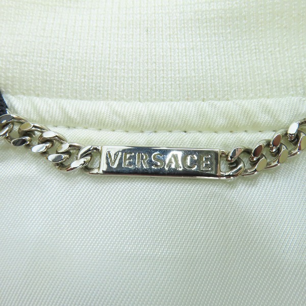実際に弊社で買取させて頂いた【JPタグ】VERSACE/ヴェルサーチ 総柄 キルティング ボンバージャケット/MA-1 A77521/44の画像 2枚目