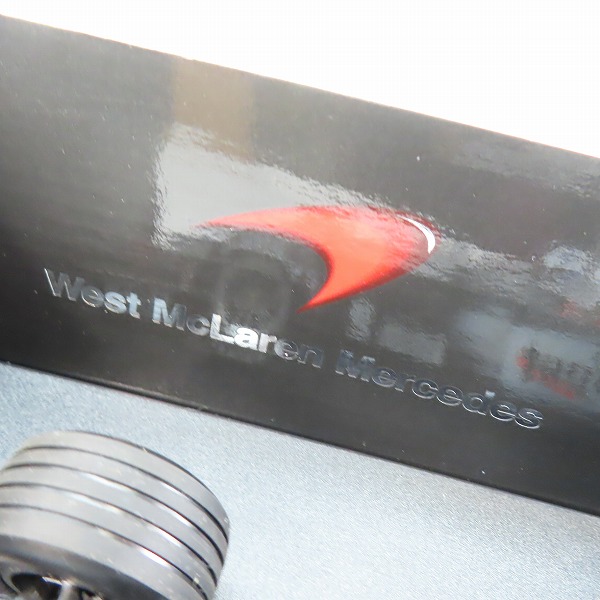 実際に弊社で買取させて頂いたMcLaren/マクラーレン 1/18 West McLaren Mercedes F1 ウエスト/ベンツの画像 7枚目