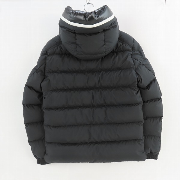 実際に弊社で買取させて頂いた【JPタグ】MONCLER/モンクレール CARDERE カーデーレ ダウンジャケット I20911A00182/1の画像 1枚目