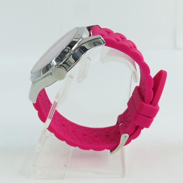 実際に弊社で買取させて頂いたCOACH/コーチ シグネチャー ラバーバンド クォーツ 腕時計 CA.79.3.95.1243【動作未確認】の画像 1枚目