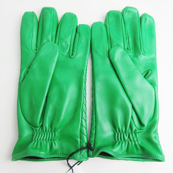 実際に弊社で買取させて頂いた【未使用】BOTTEGA VENETA/ボッテガヴェネタ イントレチャートレザーグローブ グリーン 687260 VZQ01/9＋の画像 1枚目