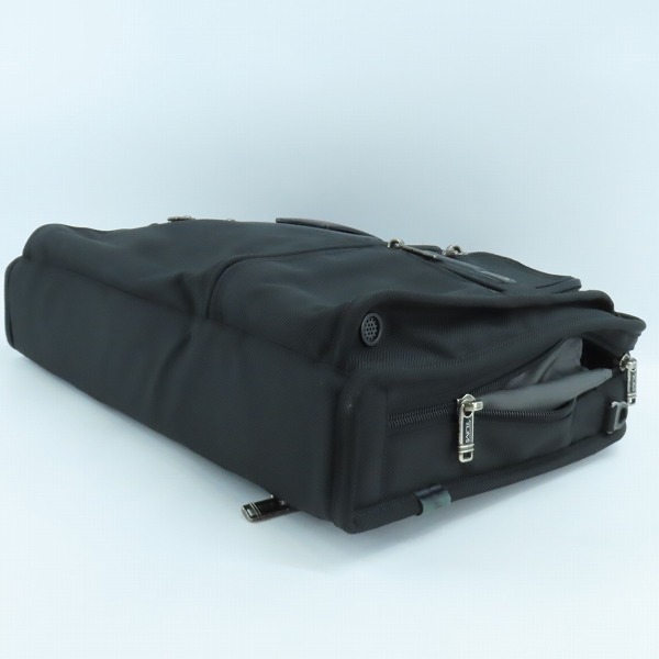 実際に弊社で買取させて頂いたTUMI/トゥミ G4.4 コンパクト ラージ スクリーン コンピュータ ブリーフケース 26114D4の画像 2枚目