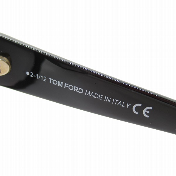実際に弊社で買取させて頂いたTOM FORD/トムフォード Elise サングラス/アイウェア TF266 01Bの画像 3枚目