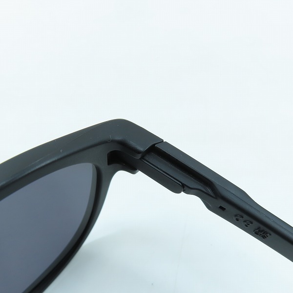実際に弊社で買取させて頂いたOAKLEY/オークリー LATCH/ラッチ サングラス/アイウェア OO9349-1153の画像 4枚目