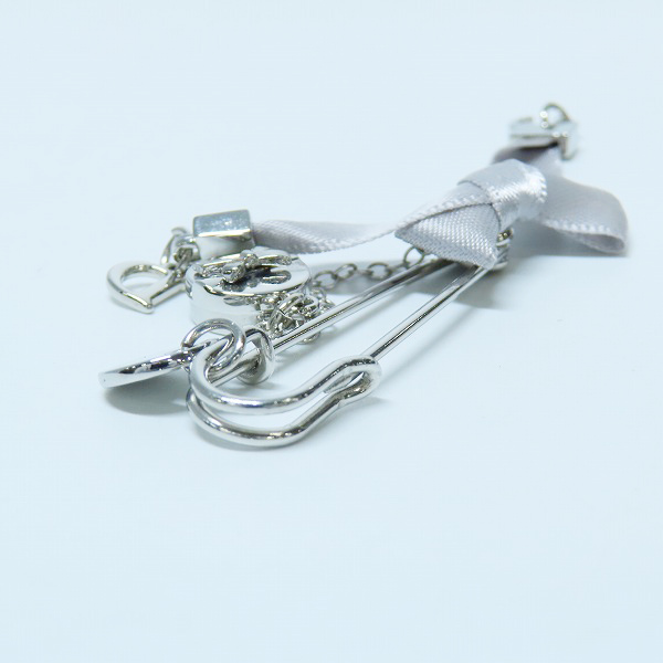 実際に弊社で買取させて頂いたChristian Dior/クリスチャンディオール セーフティピン ブローチ リボン アクセサリー 安全ピンの画像 3枚目