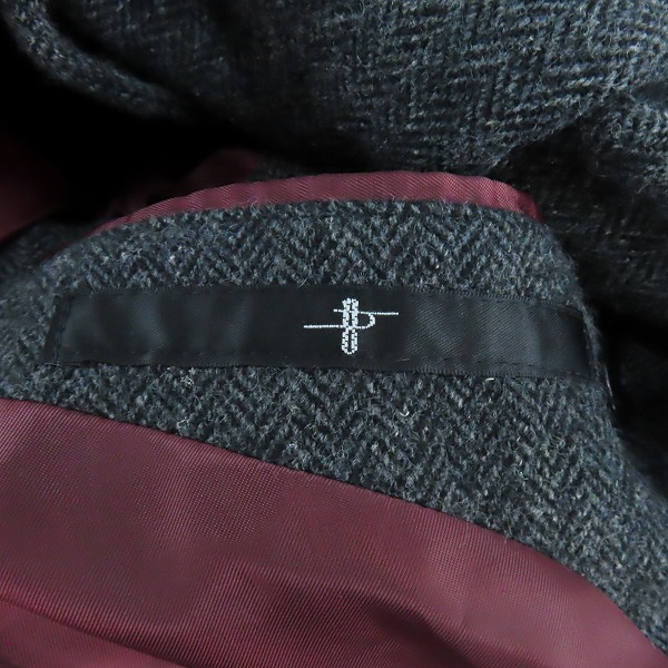 実際に弊社で買取させて頂いたNO.ID/ノーアイディー 裏地ボルドー 装飾ボタン コート ダークグレーの画像 2枚目