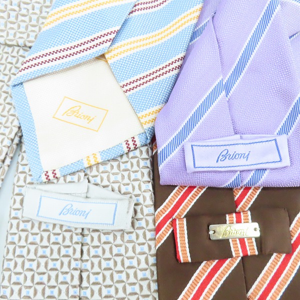 実際に弊社で買取させて頂いたBrioni/ブリオーニ シルク ネクタイ 4点セットの画像 1枚目