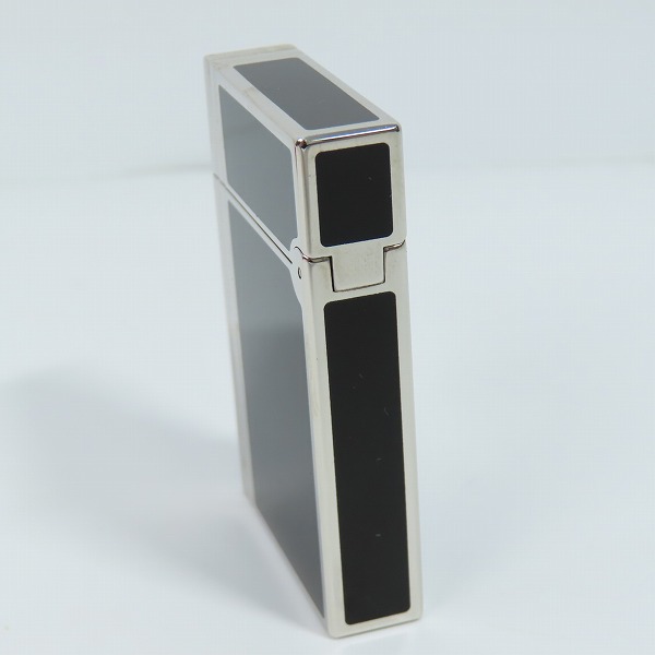 実際に弊社で買取させて頂いたS.T.Dupont/S.T.デュポン GATSBY/ギャッツビー ガスライター 黒漆×シルバー 18787の画像 3枚目