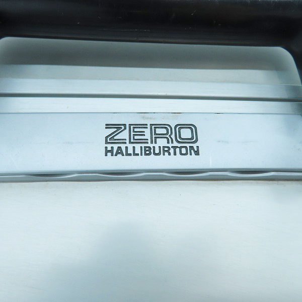 実際に弊社で買取させて頂いたZERO HALLIBURTON/ゼロハリバートン スリムライン アルミニウムアタッシュケース 04819466の画像 4枚目