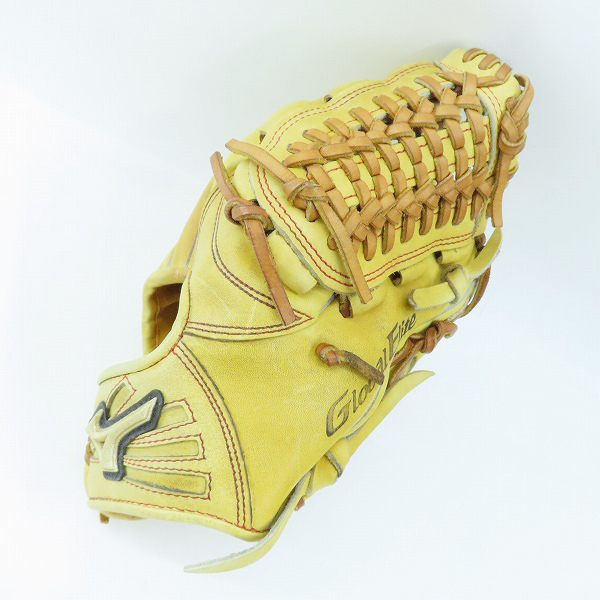 実際に弊社で買取させて頂いたMIZUNO/ミズノ Global Elite/グローバルエリート 軟式用/内野手用 右投用 グラブ/グローブの画像 0枚目
