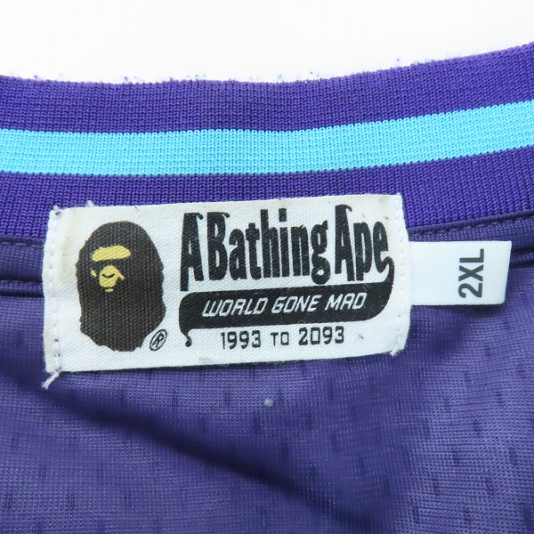 実際に弊社で買取させて頂いたA BATHING APE/アベイシングエイプ FOOTBALL RELAXED FIT TEE/フットボール リラックス フィット Tシャツ 001CSK301315M/2XLの画像 2枚目