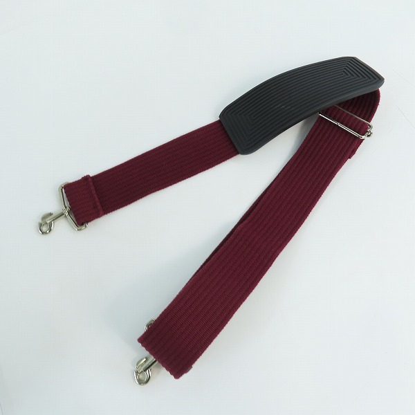 実際に弊社で買取させて頂いたLACOSTE/ラコステ PVC ロゴ型押し ボストンバッグの画像 8枚目