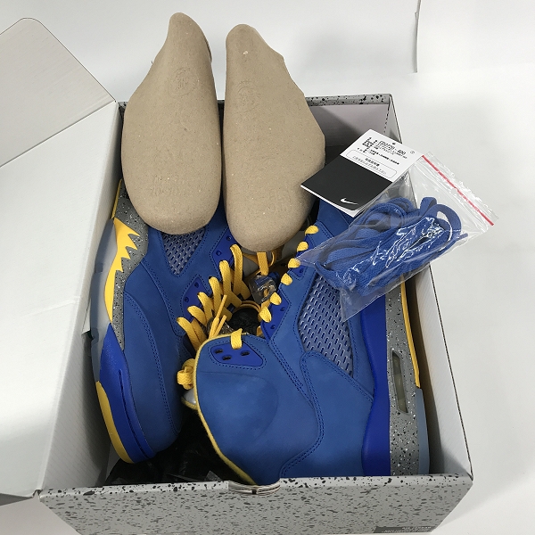 実際に弊社で買取させて頂いたNIKE/ナイキ AIR JORDAN 5 LANEY JSP/エアジョーダン5 レイニー CD2720-400/28の画像 6枚目
