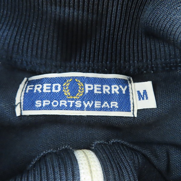 実際に弊社で買取させて頂いたFRED PERRY/フレッドペリー ジャージ トラックジャケット J3370/Mの画像 2枚目