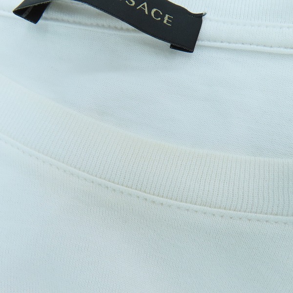 実際に弊社で買取させて頂いた【JPタグ】VERSACE/ヴェルサーチ コットン メデューサ ロゴ 半袖 Tシャツ ホワイト A83097/Mの画像 6枚目