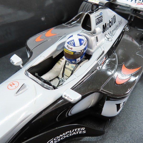 実際に弊社で買取させて頂いたMcLaren/マクラーレン 1/18 West McLaren Mercedes F1 ウエスト/ベンツの画像 5枚目