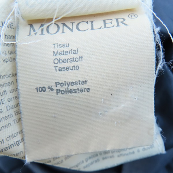 実際に弊社で買取させて頂いたMONCLER/モンクレール ダウンジャケット ブラック G32-003 D90-201/3の画像 3枚目