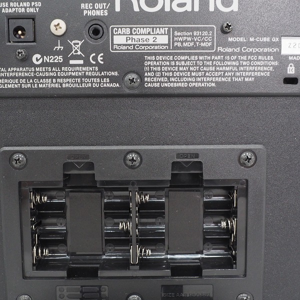 実際に弊社で買取させて頂いたRoland/ローランド M-CUBE GX マイクロキューブ ギターアンプ ACアダプター付【動作確認済】の画像 6枚目
