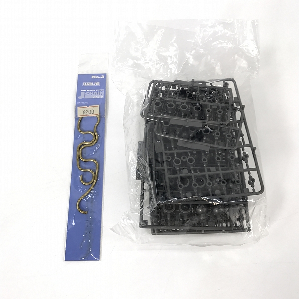 実際に弊社で買取させて頂いた【手付/ジャンク扱い】BANDAI/バンダイ 1/100 機動戦士ガンダム 逆襲のシャア Hi-νガンダム ガレージキットの画像 2枚目