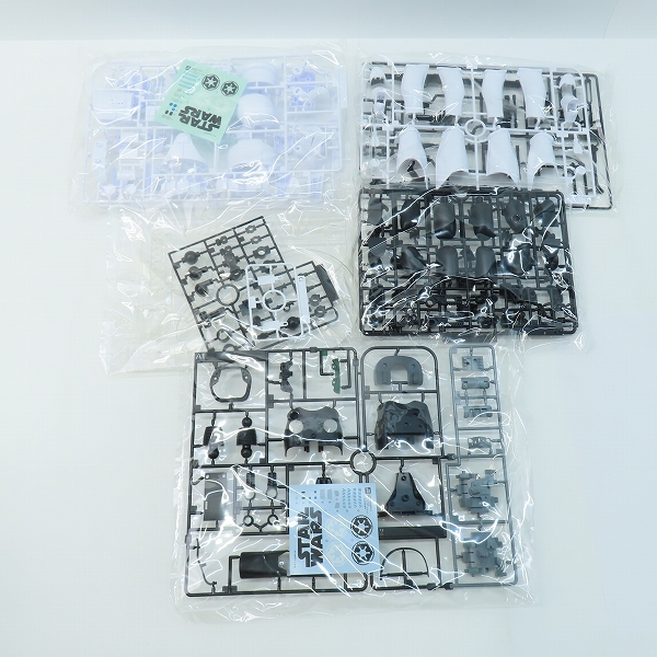 実際に弊社で買取させて頂いた【未組立】BANDAI/バンダイ STAR WARS/スターウォーズ 1/6スケール STORMTROOPER/ストームトルーパー プラモデルの画像 1枚目