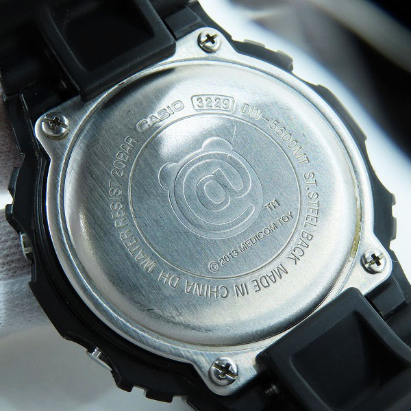 実際に弊社で買取させて頂いたG-SHOCK×MEDICOM TOY/Gショック×メディコムトイ BE＠RBRICK 30周年記念 ベアブリック 限定コラボ DW-5600MT-1JRの画像 3枚目