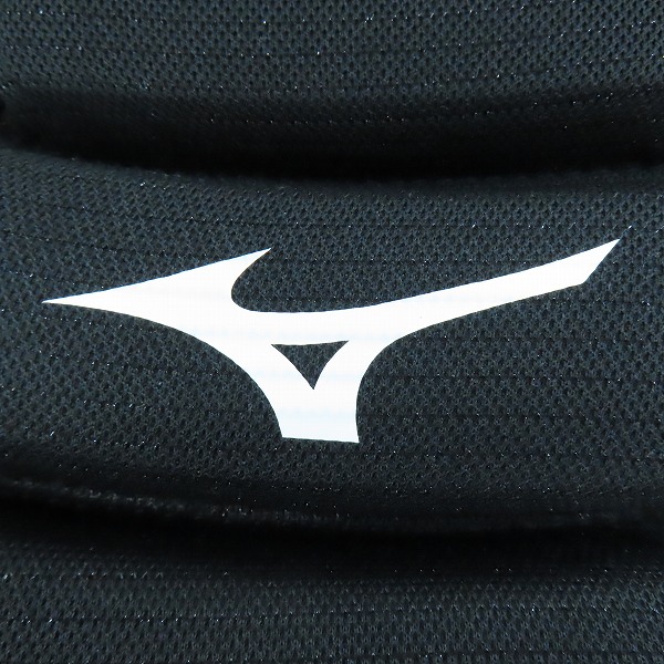 実際に弊社で買取させて頂いた【未使用】MIZUNO/ミズノ 審判用 硬式/軟式 ソフト兼用 プロテクター 1DJPU11009の画像 6枚目