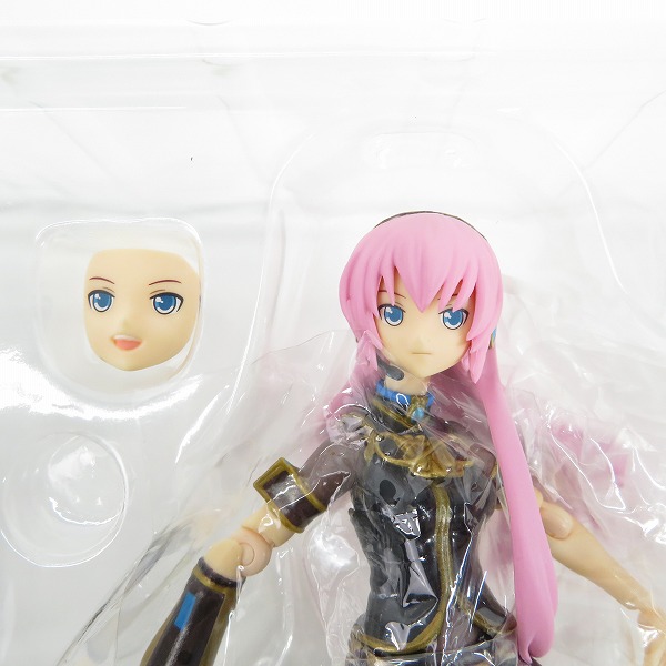 実際に弊社で買取させて頂いたMaxFactory/マックスファクトリー キャラクター・ボーカル・シリーズ figma 014 初音ミク /  figma 082 巡音ルカ  2点セットの画像 5枚目