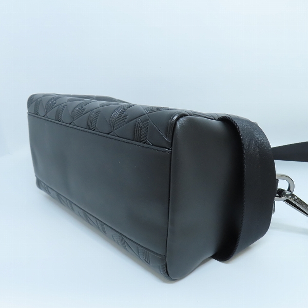 実際に弊社で買取させて頂いたLACOSTE/ラコステ  レザーモノグラムプリントショルダーポーチ/バッグ NH4398MRの画像 2枚目