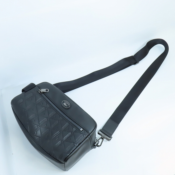 実際に弊社で買取させて頂いたLACOSTE/ラコステ  レザーモノグラムプリントショルダーポーチ/バッグ NH4398MRの画像 7枚目