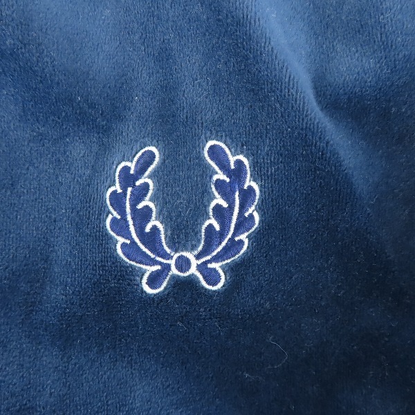 実際に弊社で買取させて頂いたFRED PERRY/フレッドペリー トラックジャケット FPT844S/Lの画像 4枚目