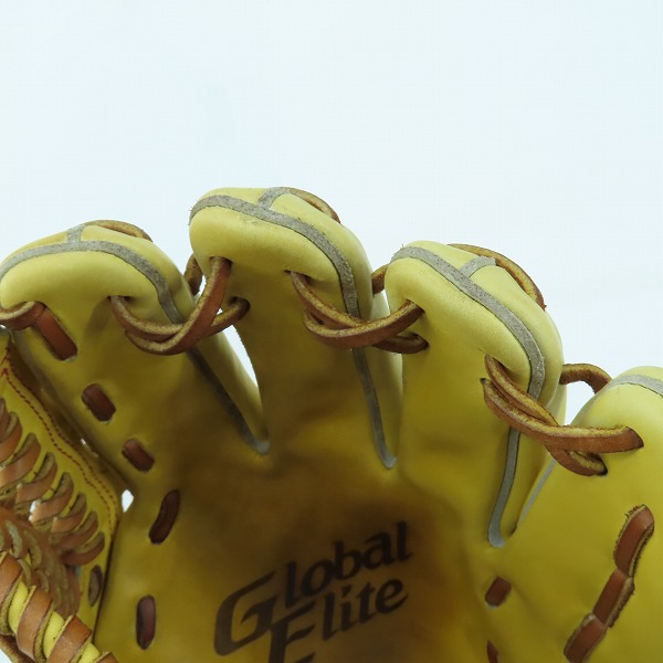実際に弊社で買取させて頂いたMIZUNO/ミズノ Global Elite/グローバルエリート 軟式用/内野手用 右投用 グラブ/グローブの画像 8枚目