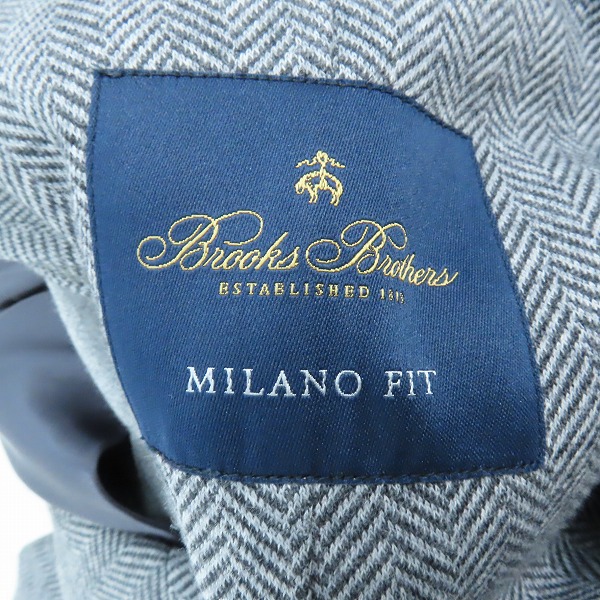 実際に弊社で買取させて頂いたBrooks brothers/ブルックスブラザーズ MILANO FIT/ミラノ フィット テーラードジャケット グレー/45Rの画像 2枚目