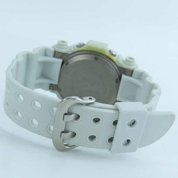 実際に弊社で買取させて頂いたG-SHOCK/Gショック FROGMAN/フロッグマン メンイン ホワイトグレー クォーツ 腕時計 DW-8200LG-8JR 【動作未確認】の画像 2枚目