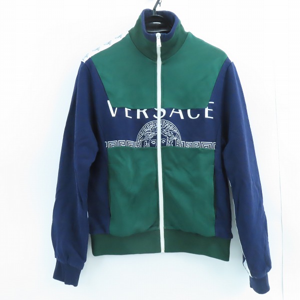 実際に弊社で買取させて頂いた【JPタグ】VERSACE/ヴェルサーチ メデューサ ロゴ トラック ジャケット A84842/M