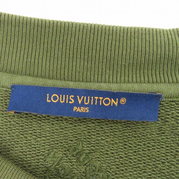 実際に弊社で買取させて頂いた【JPタグ】LOUIS VUITTON/ルイヴィトン 24SS コットン シグネチャー スタッズ クルーネックスウェット RM241 FWC HQY88W/Sの画像 2枚目