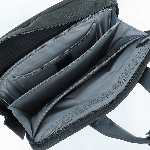 実際に弊社で買取させて頂いたTUMI/トゥミ ALPHA3 3WAY ブリーフケース/バックパック 2603182D3の画像 4枚目