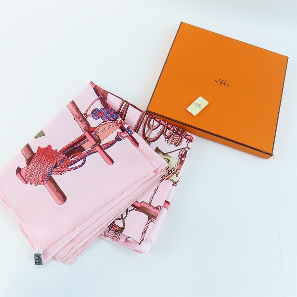 実際に弊社で買取させて頂いたHERMES/エルメス カレ90 Passementerie 紐飾り シルク大判スカーフの画像 7枚目